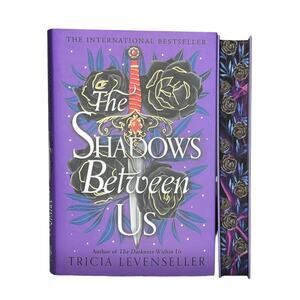 FairyLoot The Shadows Between Us by Tricia Levenseller - Exclusive Limited Ed.